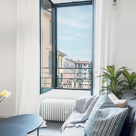 New Flat Fully Furnished In P.Ta Romana Милан Экстерьер фото