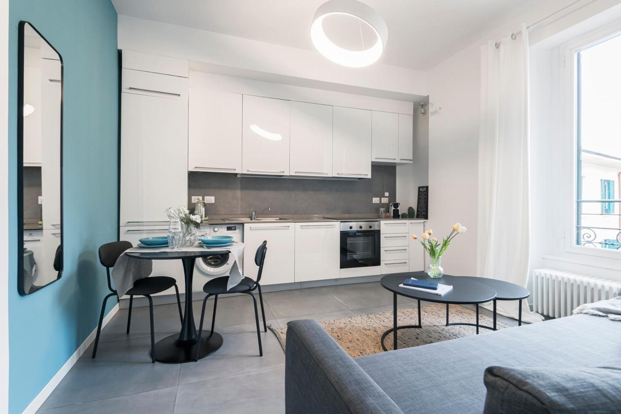New Flat Fully Furnished In P.Ta Romana Милан Экстерьер фото